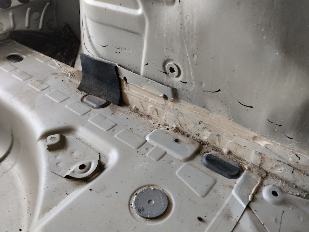 Панель задняя Nissan Terrano (D10) 2014>