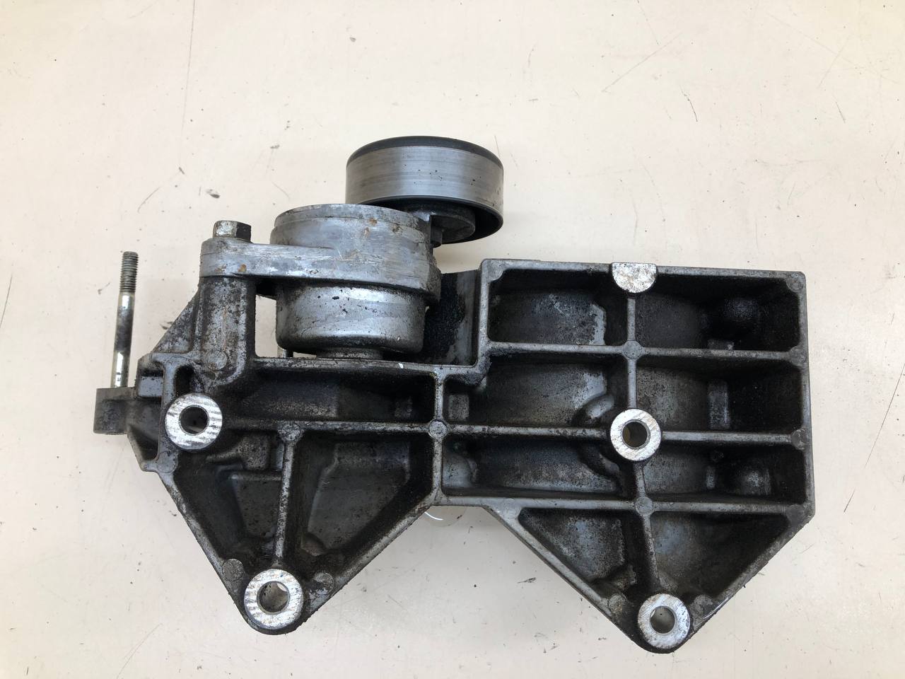 Кронштейн кондиционера Chevrolet Lacetti (J200) 2003-2013