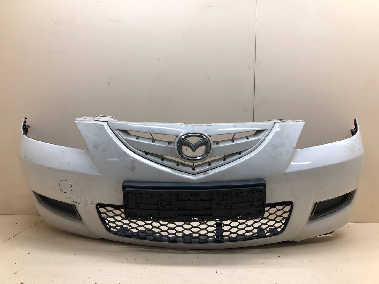 Бампер передний Mazda Mazda 3 (BK) 2002-2009 Бампер передний Mazda Mazda 3 (BK) 2002-2009