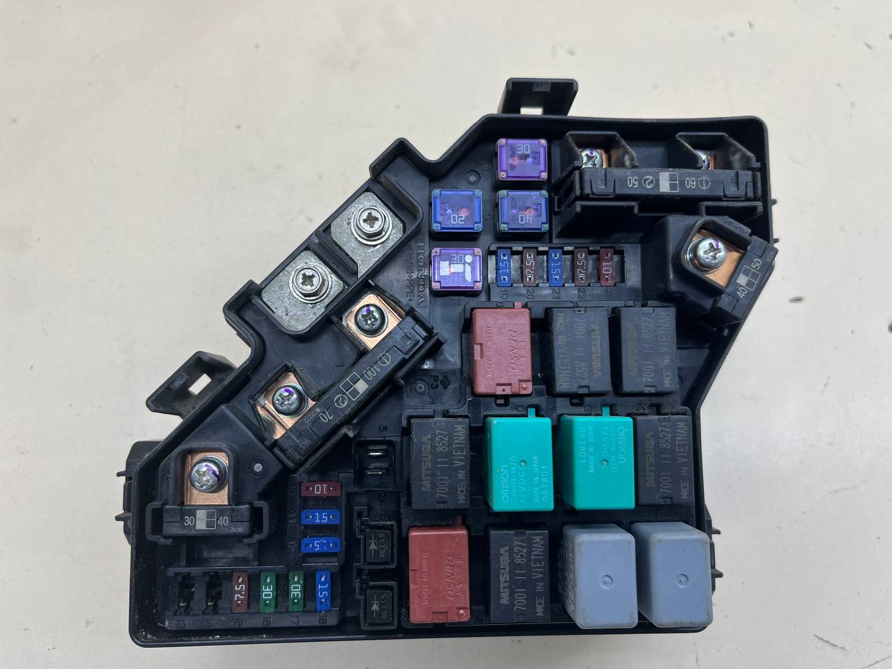 Блок предохранителей Honda Civic 4D 2006-2012