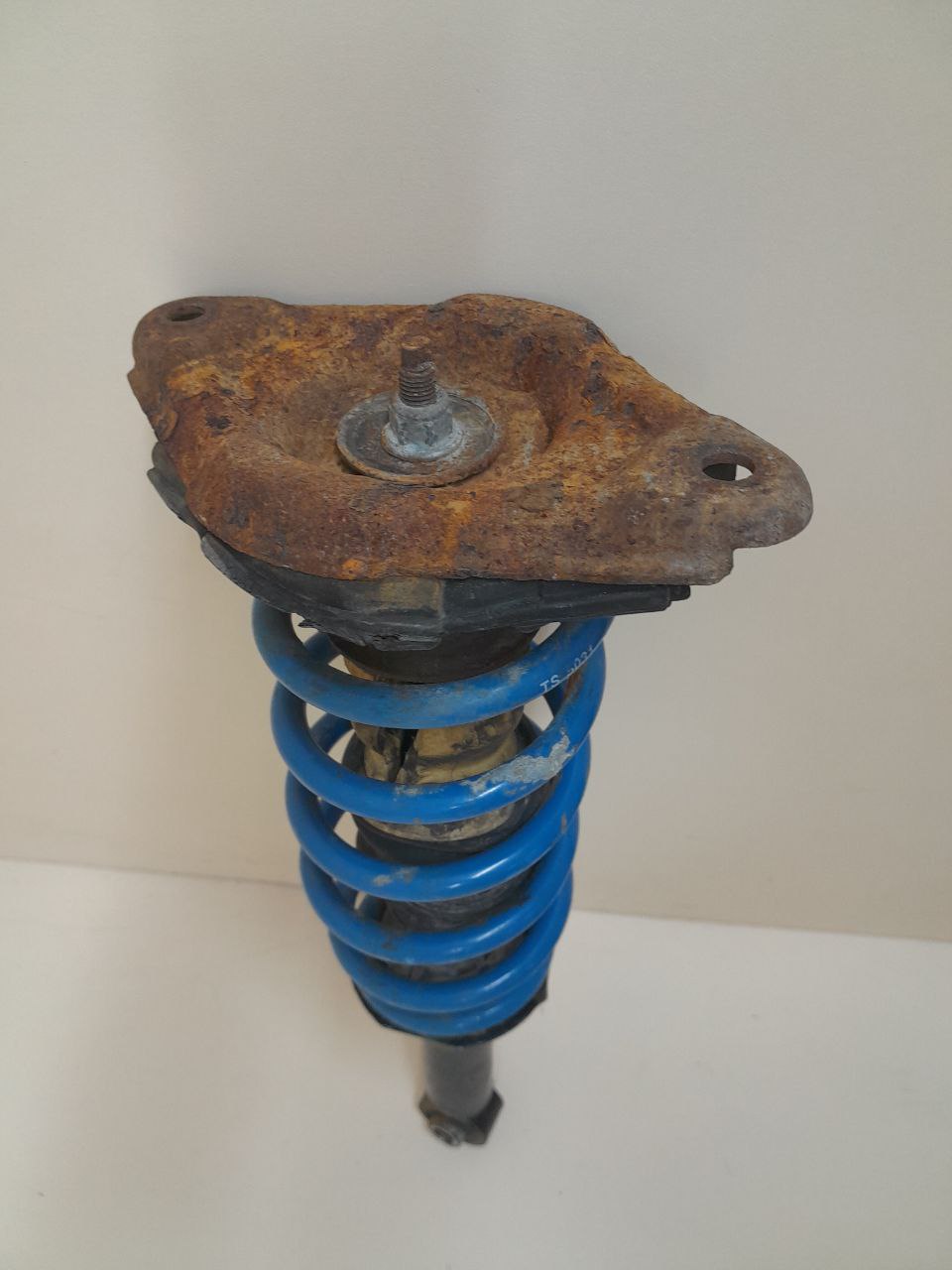 Амортизатор задний Nissan Almera Classic (B10) 2006-2013