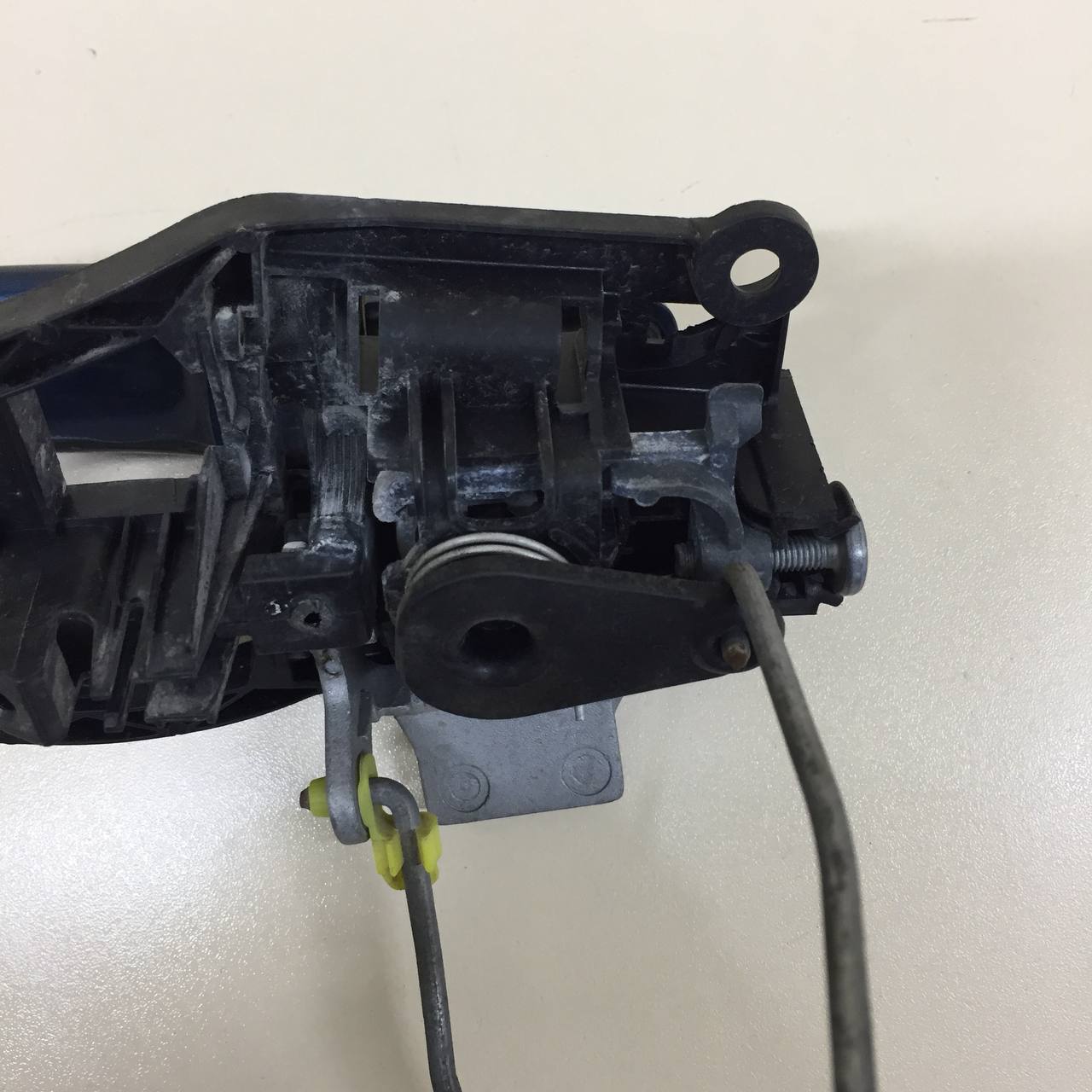 Ручка двери передней наружная левая Opel Zafira (B) 2005-2012