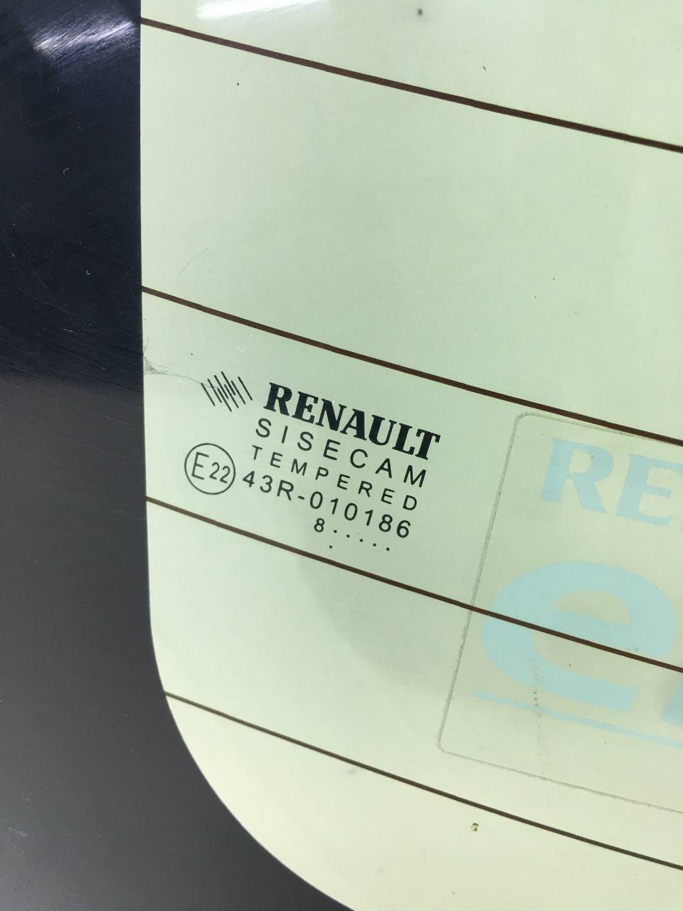 Стекло заднее Renault Logan (2) 2014>