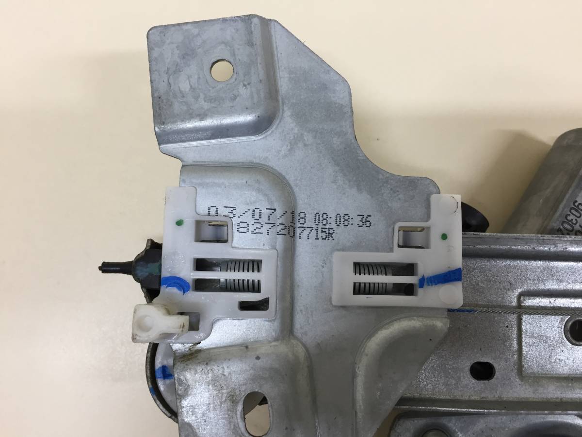 Стеклоподъемник электр. задний правый Nissan Terrano (D10) 2014>