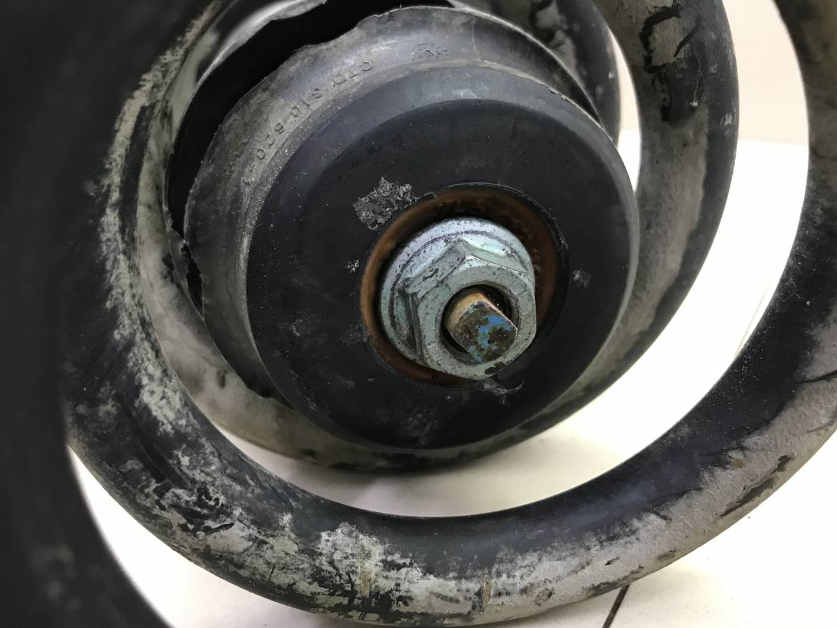 Амортизатор передний правый Porsche Cayenne 2003-2010