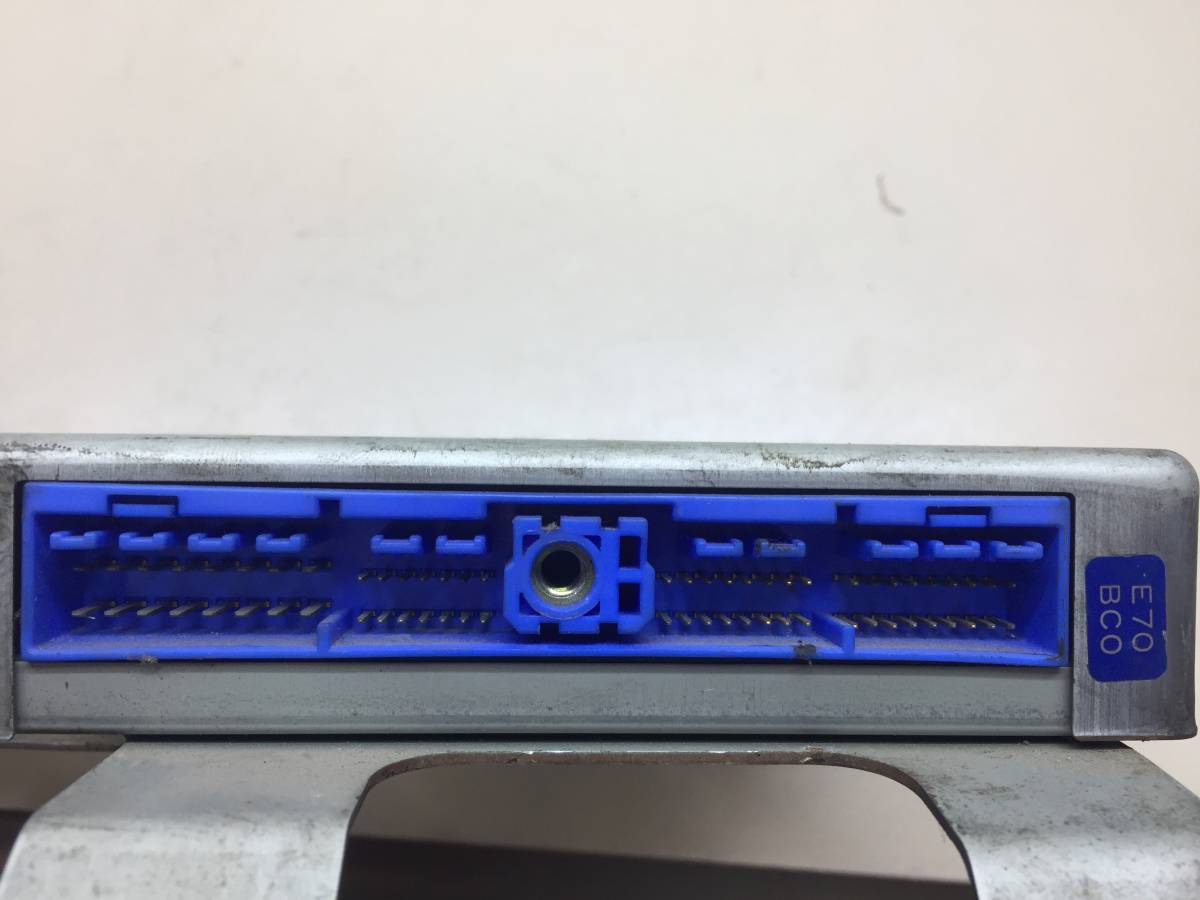 Блок управления двигателем Nissan Presea R11 1995-1999