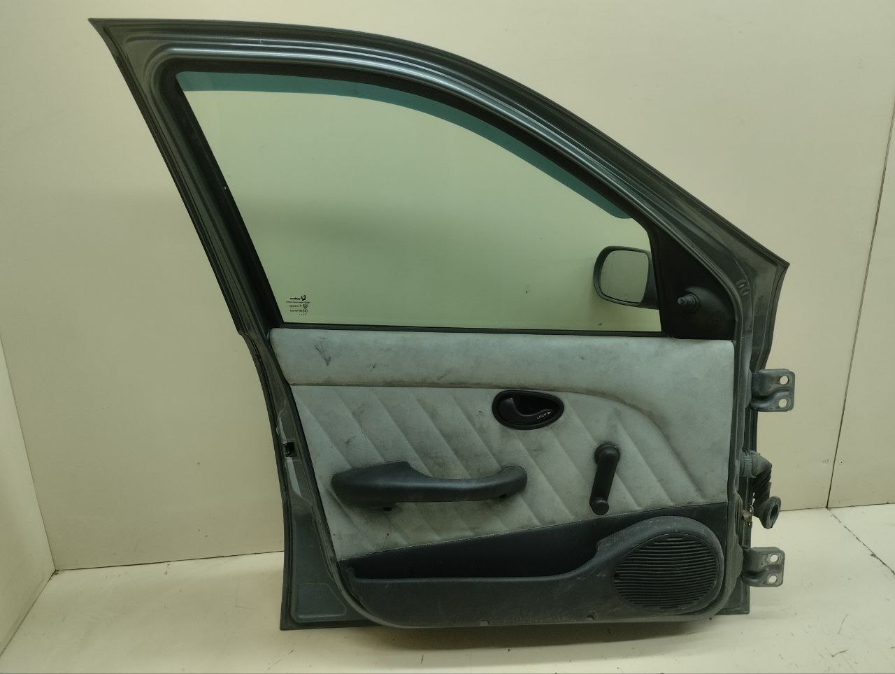 Дверь передняя левая Fiat Albea 2002-2012