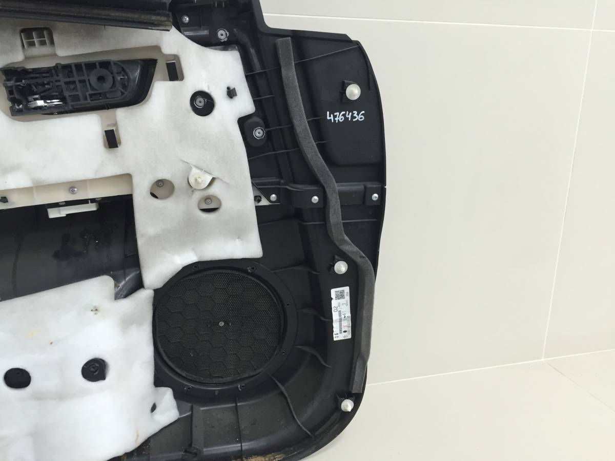 Обшивка двери передней правой Mazda Mazda 6 (GH) 2007-2012