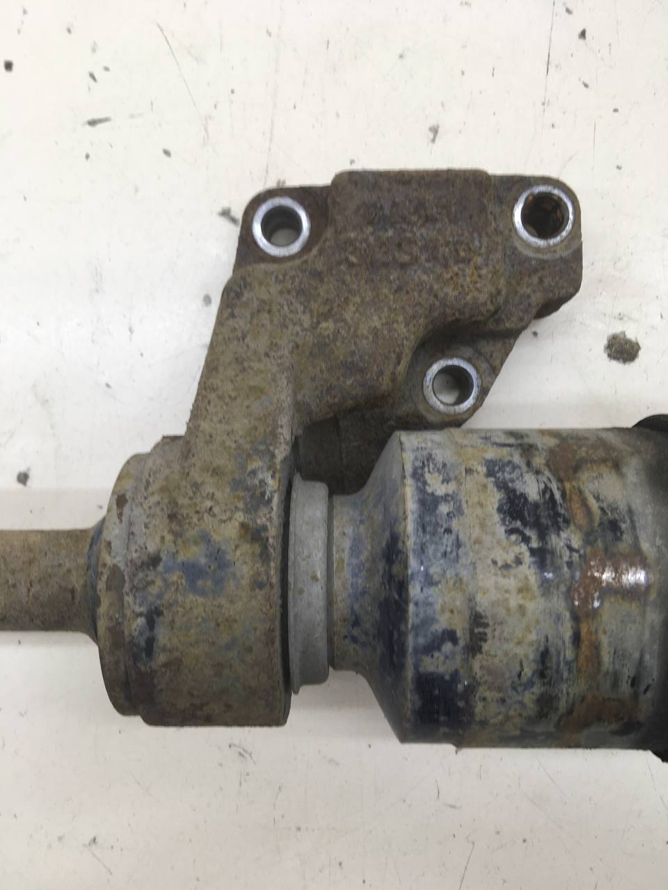 Полуось передняя правая Mazda Mazda 6 (GG) 2002-2007 Полуось передняя правая Mazda Mazda 6 (GG) 2002-2007