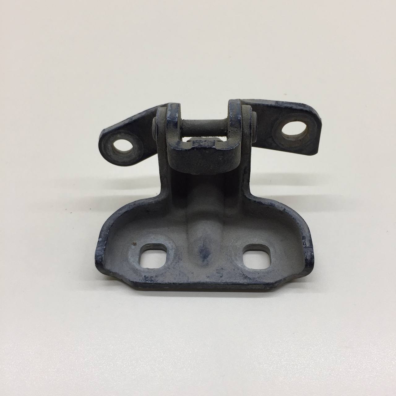 Петля двери задней левой верхняя Chevrolet Cruze (J300) 2009-2016