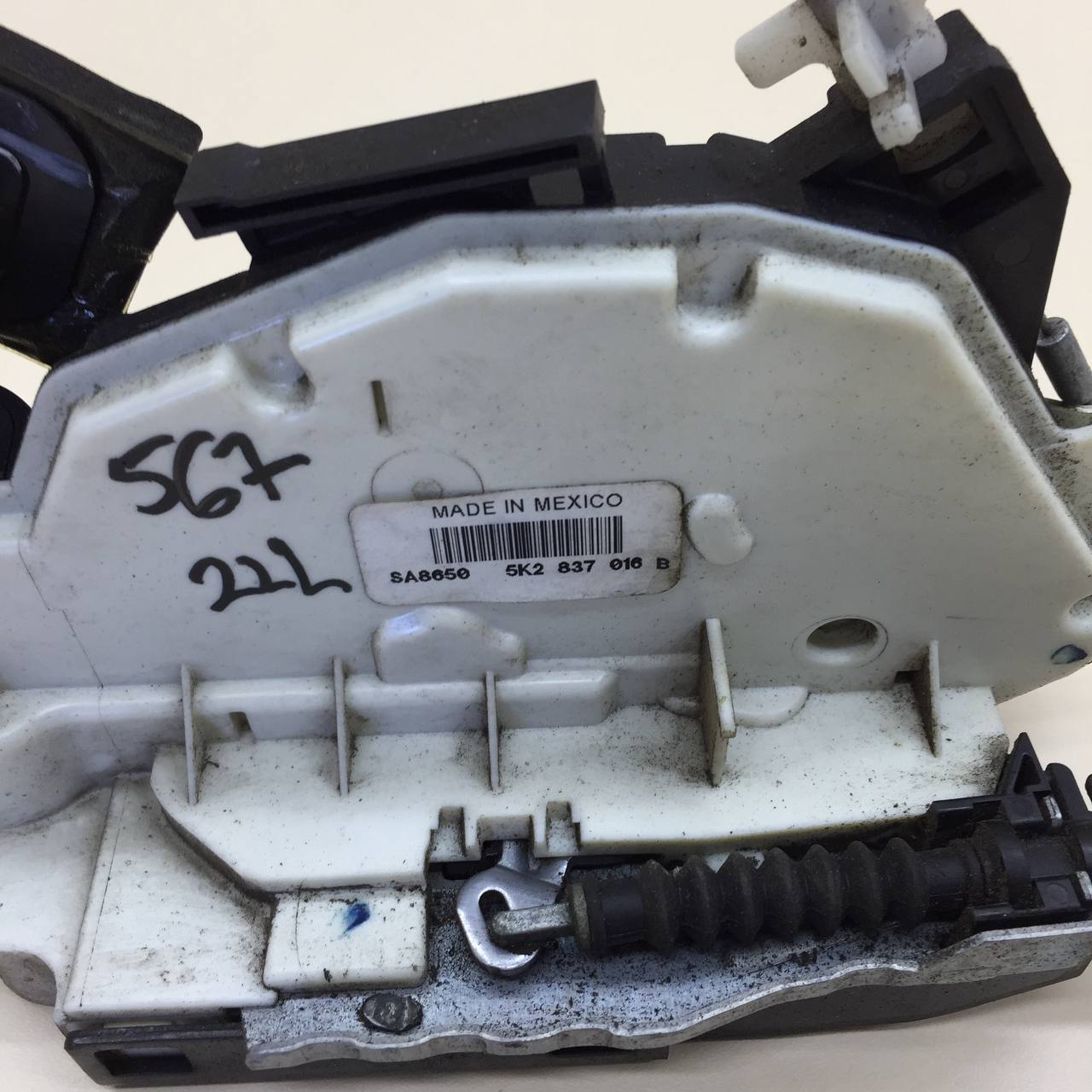 Замок двери передней правой Volkswagen Polo (MK5) 2011-2020