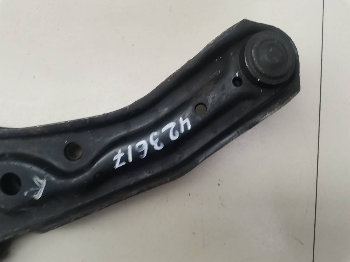 Рычаг передний правый Nissan Almera (N15) 1995-2000 Рычаг передний правый Nissan Almera (N15) 1995-2000
