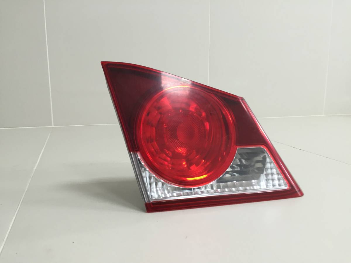 Фонарь задний внутренний левый Honda Civic 4D 2006-2012