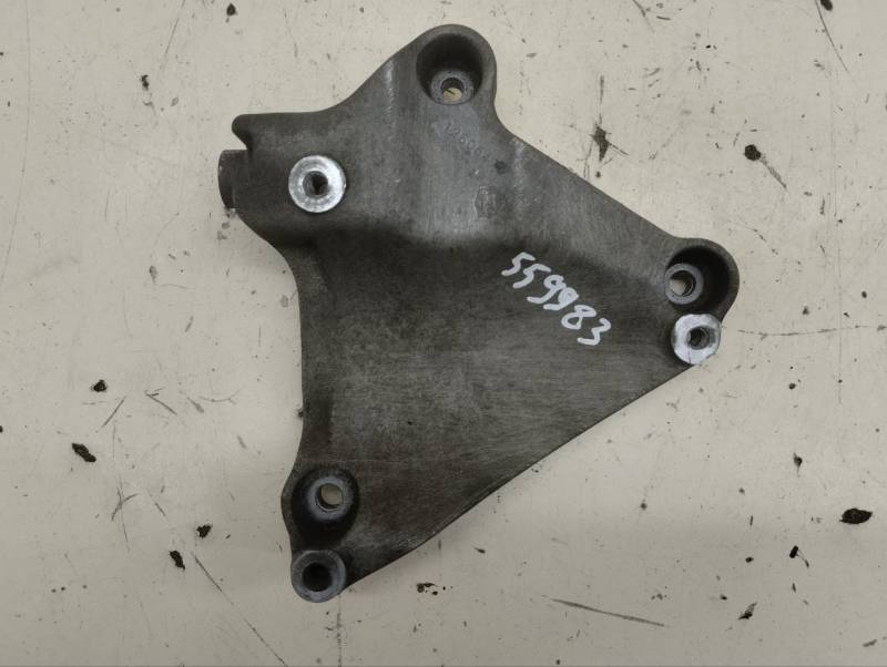 Кронштейн кондиционера Chevrolet Captiva (C140) 2011-2016 Кронштейн кондиционера Chevrolet Captiva (C140) 2011-2016