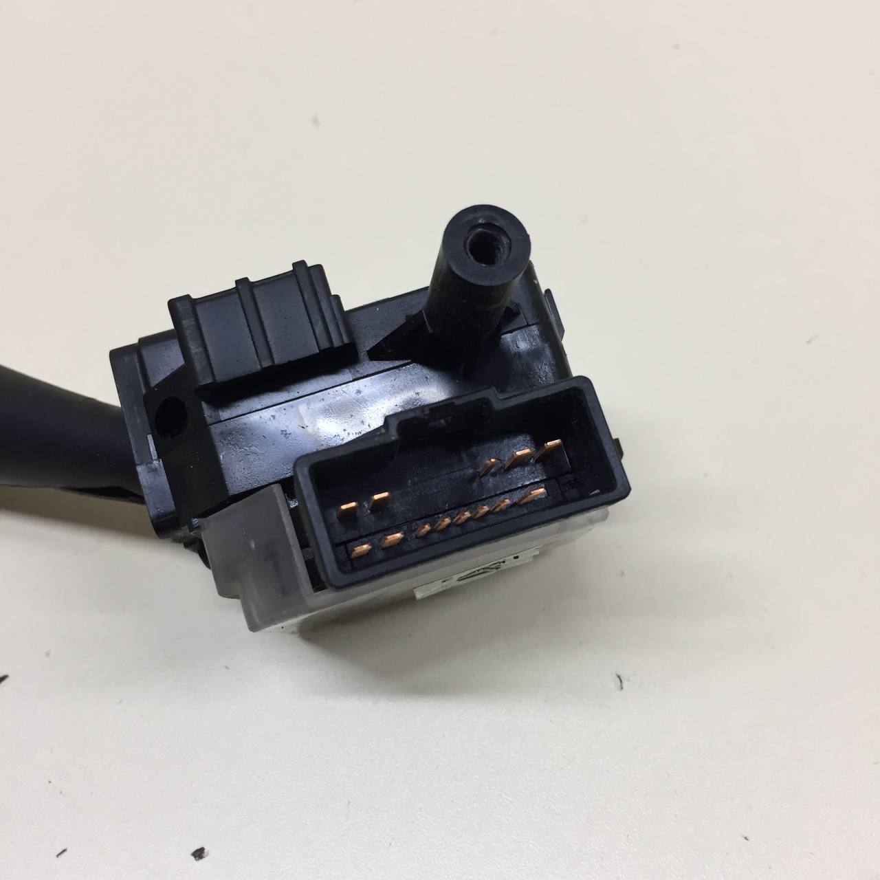 Переключатель поворотов подрулевой Hyundai Starex H1/Grand Starex 2007>