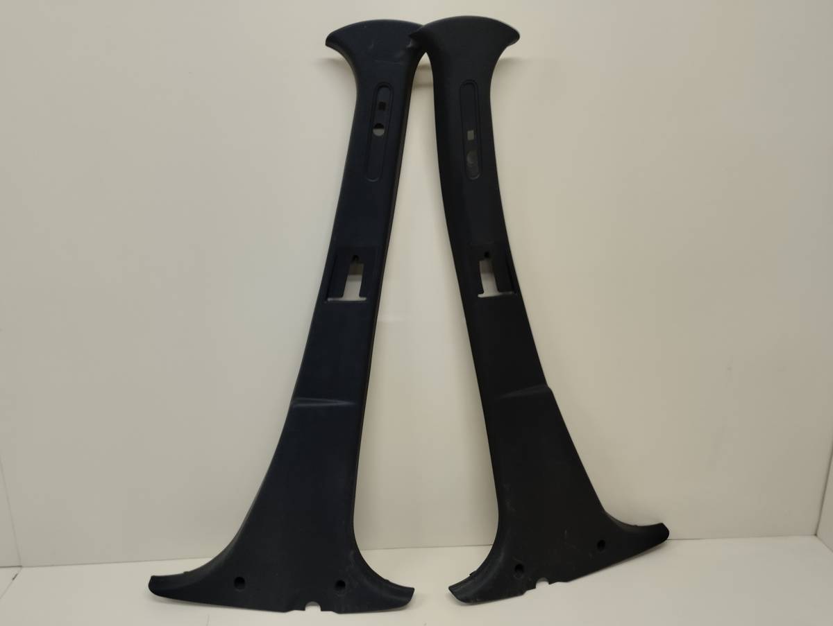 Обшивка стойки Lada Largus 2012>