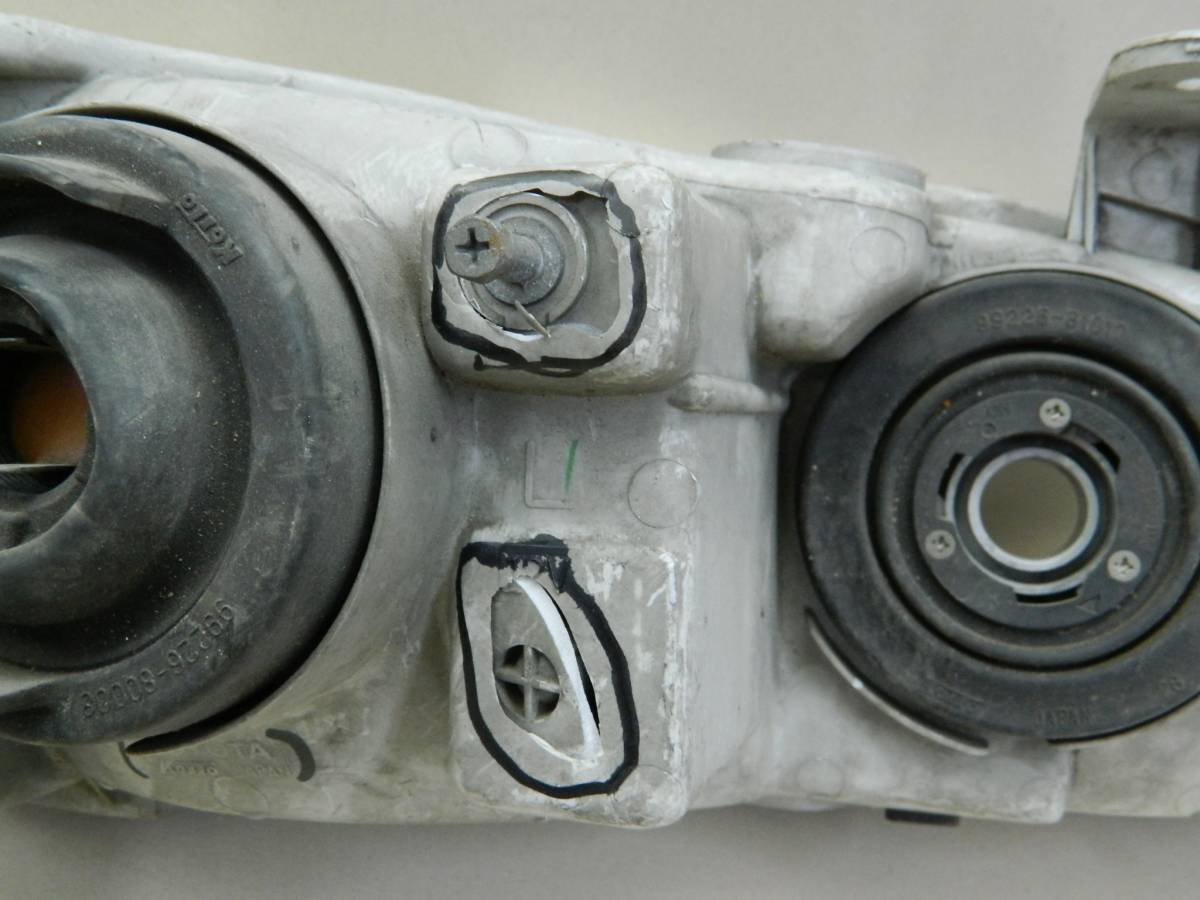 Фара левая Toyota Windom (V20) 1996-2001