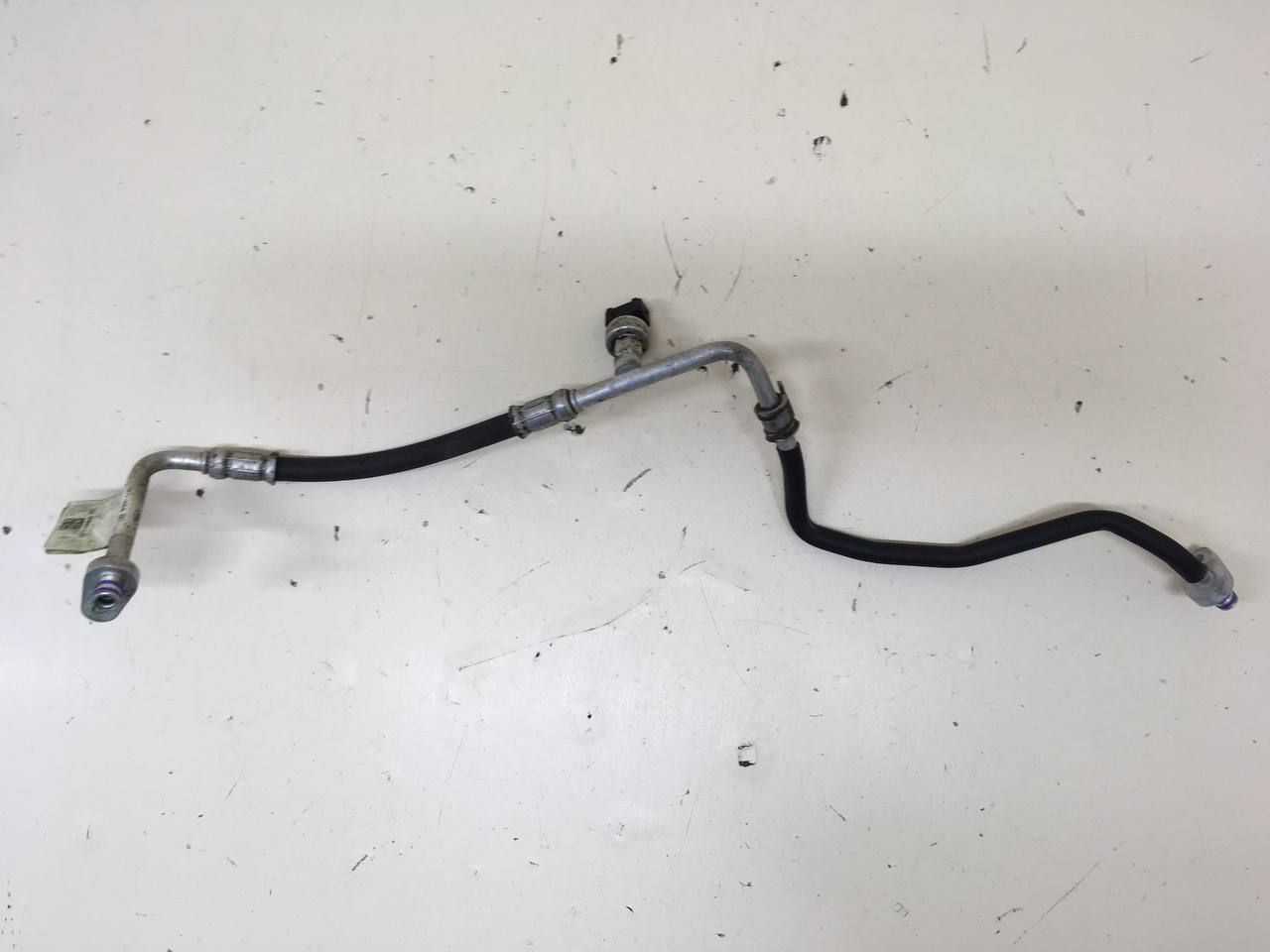 Трубка кондиционера Jaguar XE (760) 2014-2021