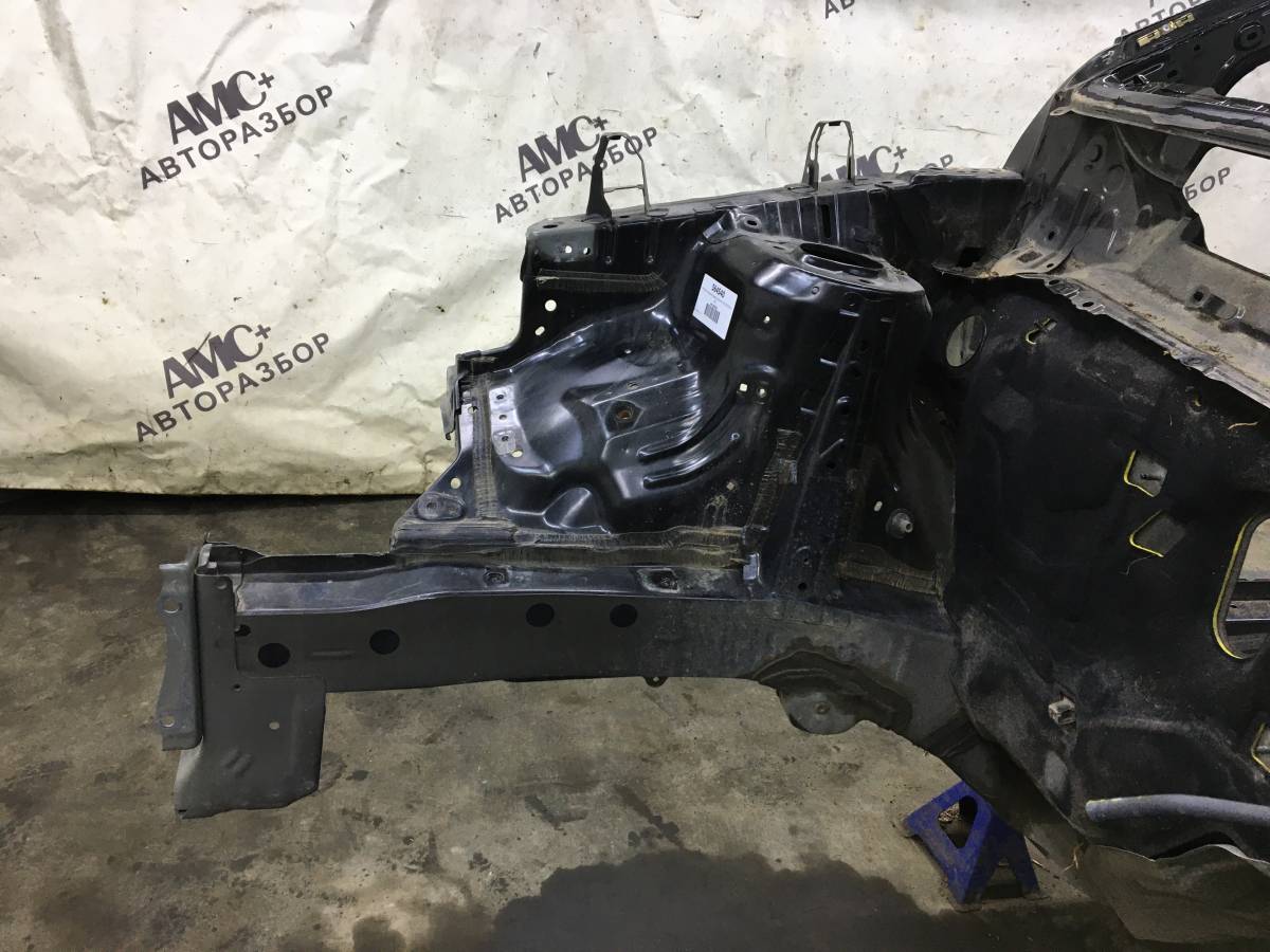 Четверть передняя правая Lexus NX 200 (Z10) 2014-2021