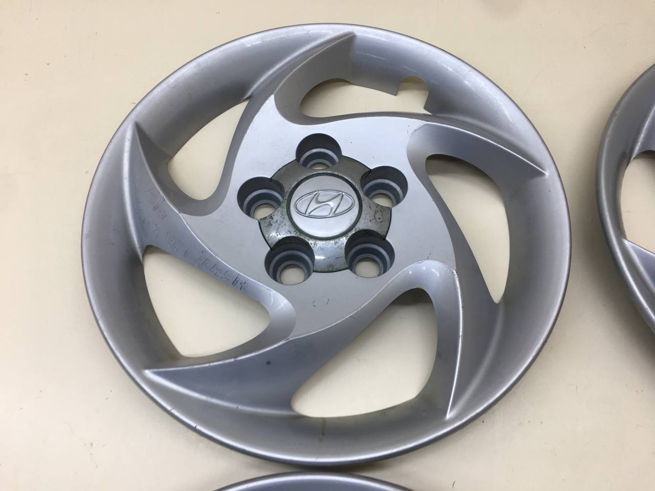 Колпак декоративный Hyundai Trajet 2000-2009