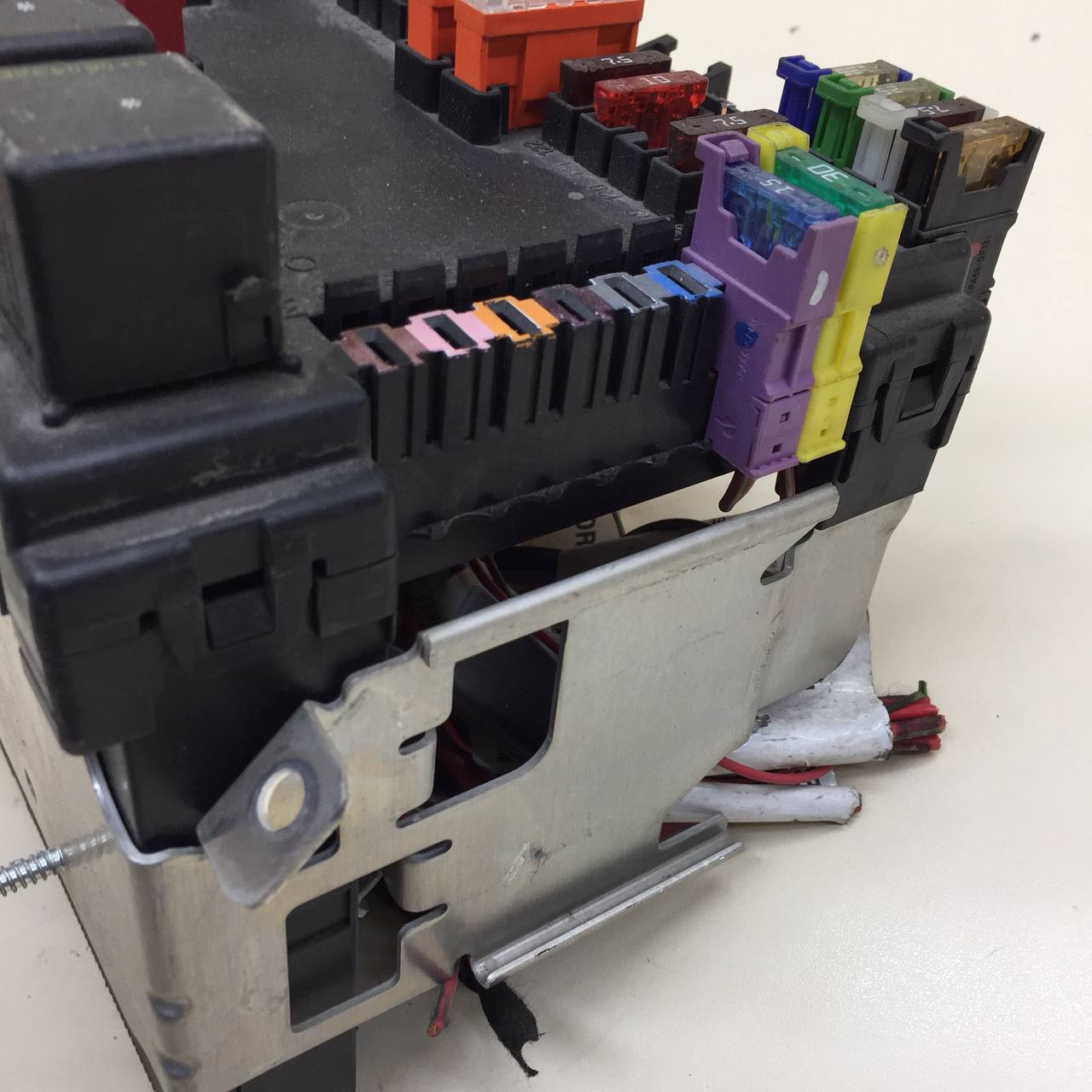 Блок предохранителей Mercedes-Benz S-Class (W221) 2005-2013