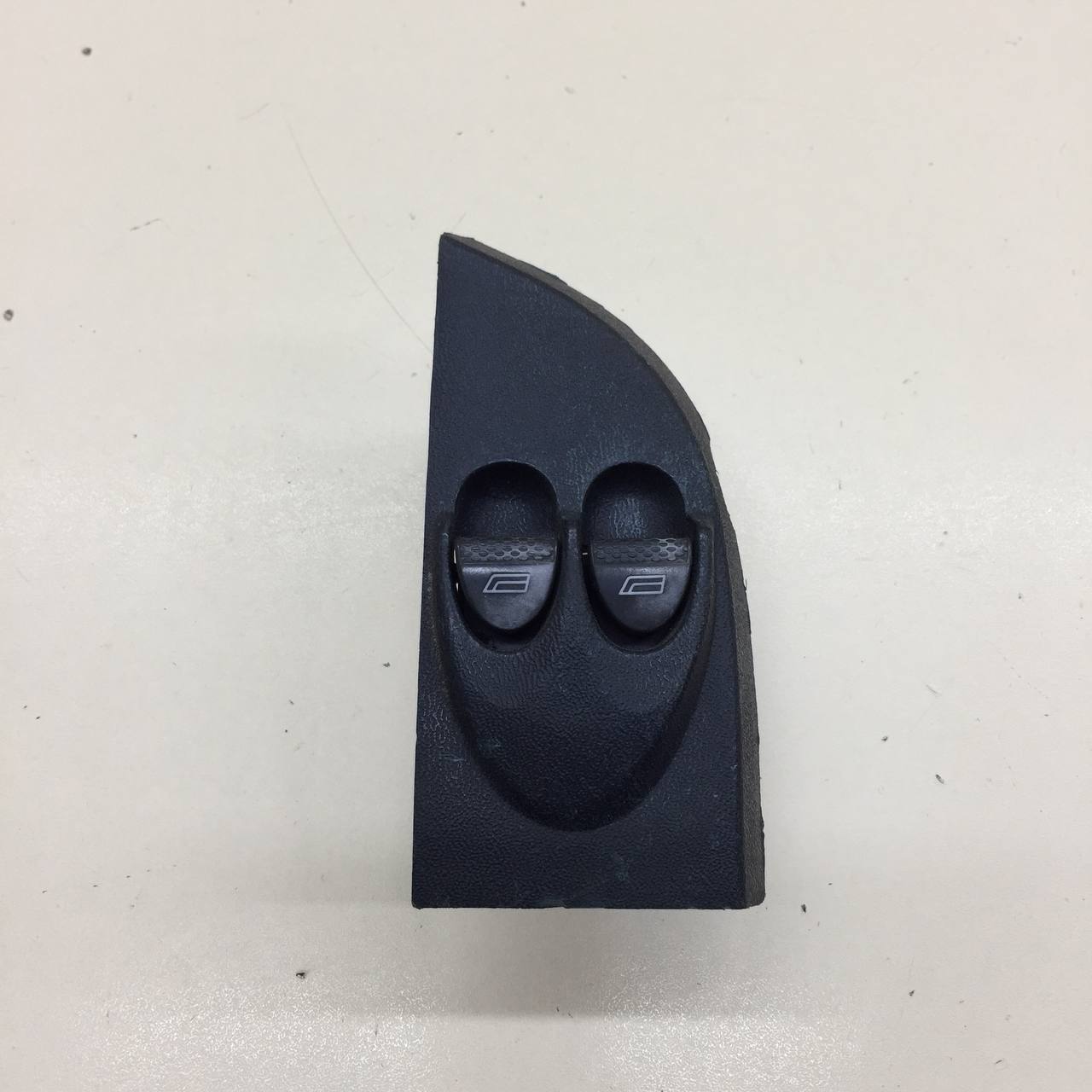 Блок управления стеклоподъемниками Fiat Albea 2002-2012