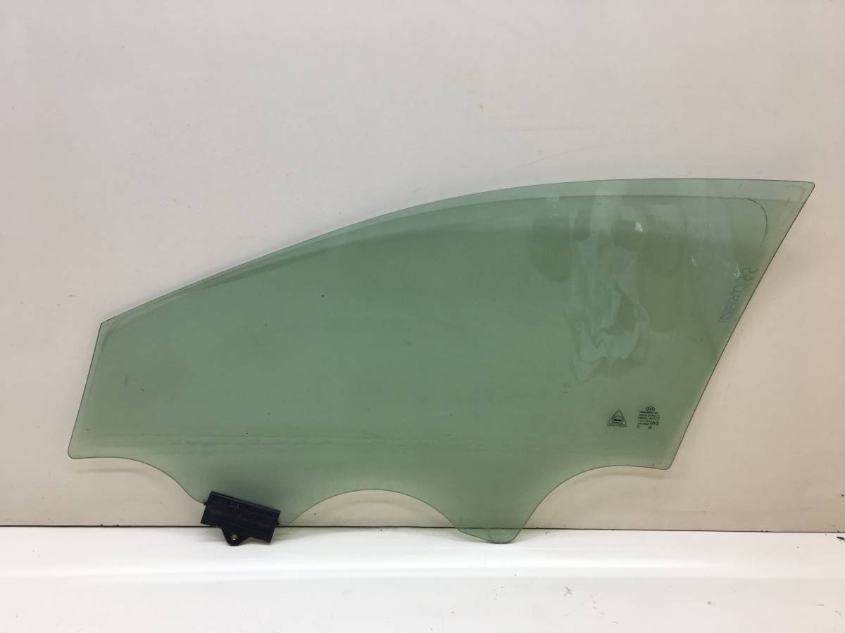 Стекло двери передней правой Kia Cerato (BD) 2018-2022