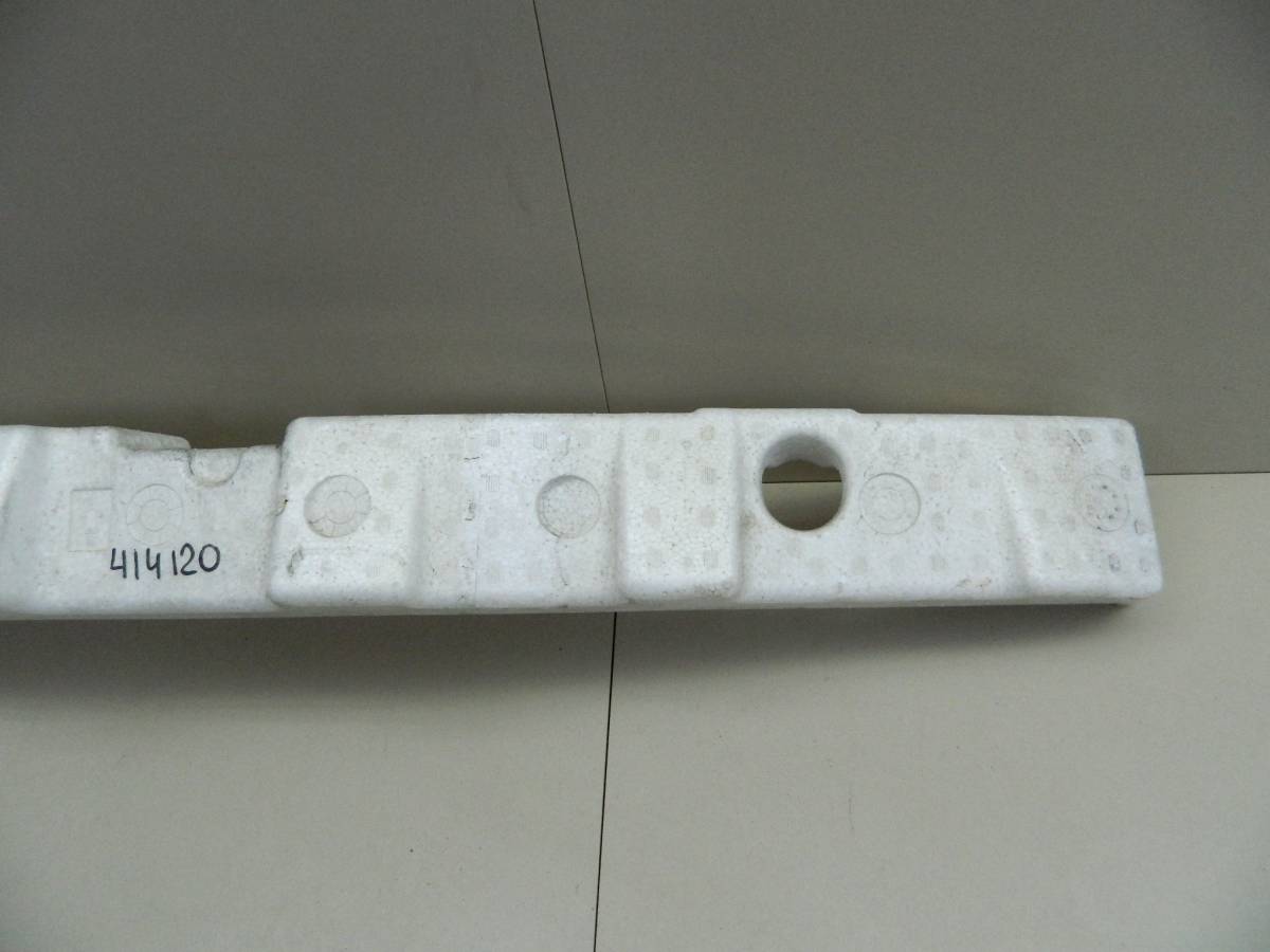 Наполнитель переднего бампера Toyota Prius (W20) 2003-2009