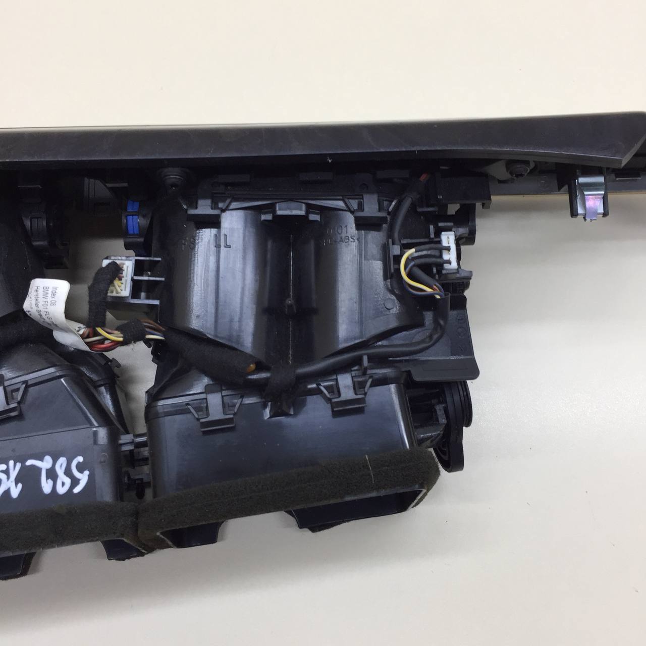 Дефлектор воздушный BMW 7-Series F01,F02  2008-2015