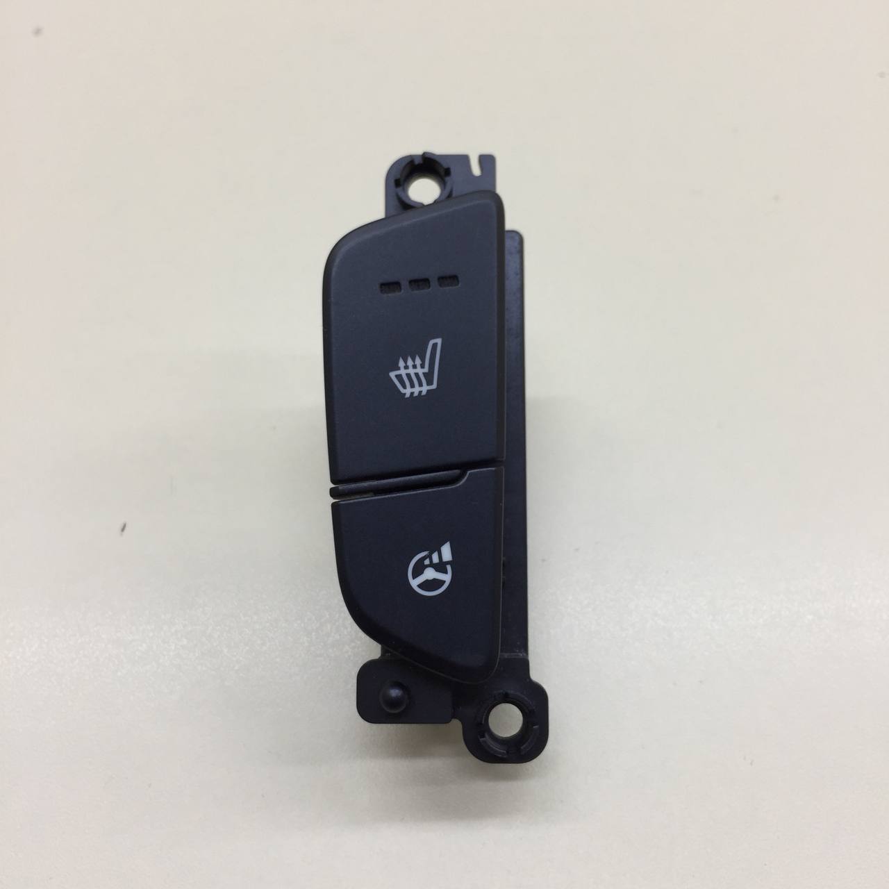 Кнопка обогрева сидений Hyundai i40 (VF) 2011>