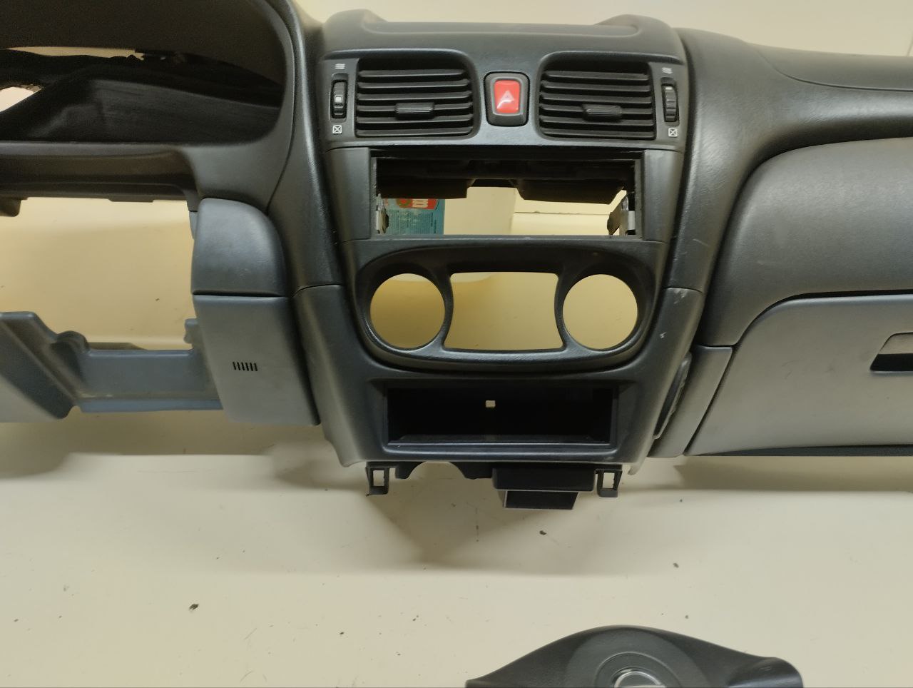 Подушка безопасности (комплект) Nissan Almera (N16) 2000-2006 Подушка безопасности (комплект) Nissan Almera (N16) 2000-2006