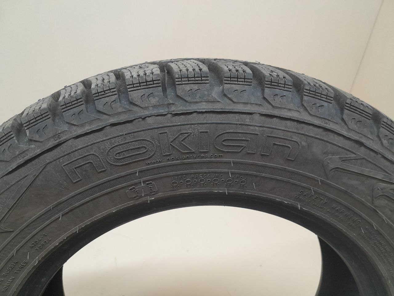 Шины R14 Зимние шипованные Nokian Nordman5