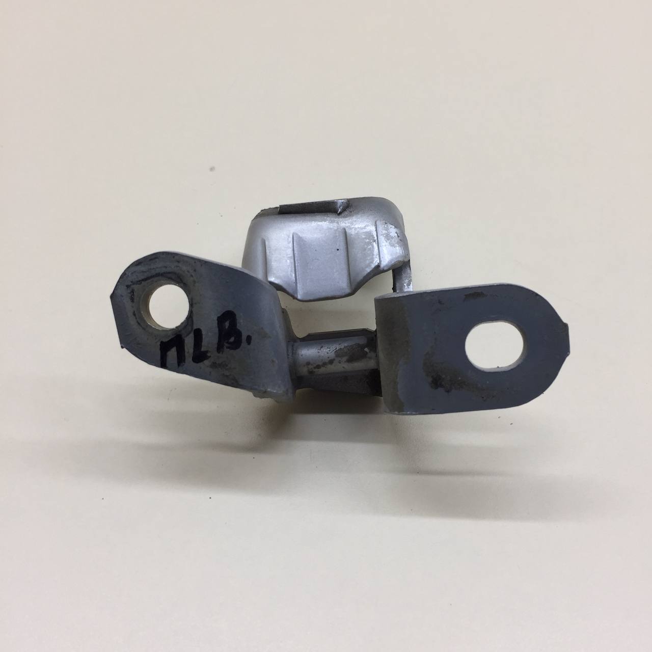 Петля двери передней левой верхняя Toyota Rav 4 (A30) 2006-2013