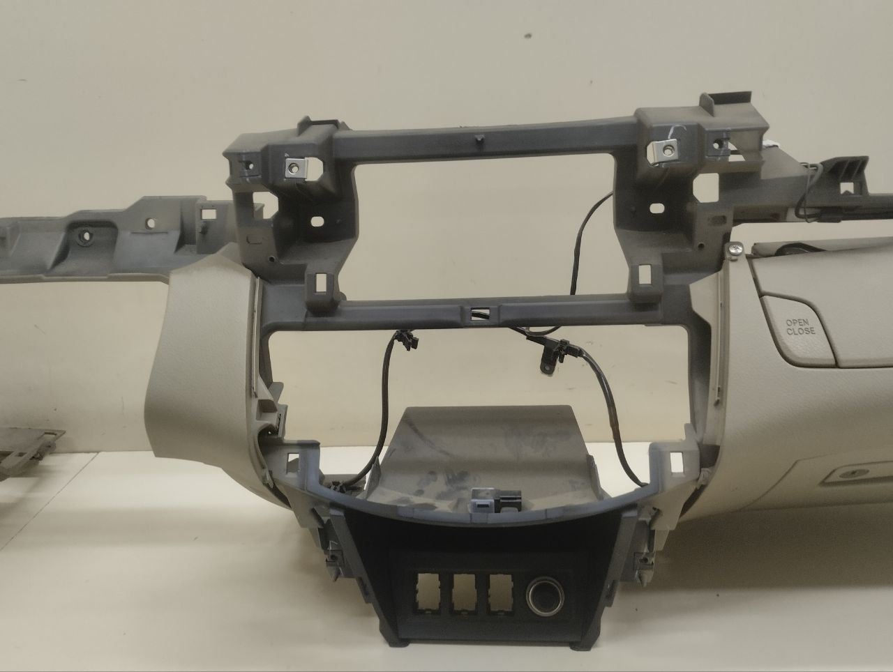 Торпедо Toyota Rav 4 (A30) 2006-2013
