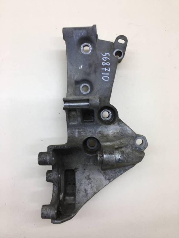 Кронштейн генератора Nissan Almera 3 (G11, G15) 2012> Кронштейн генератора Nissan Almera 3 (G11, G15) 2012>