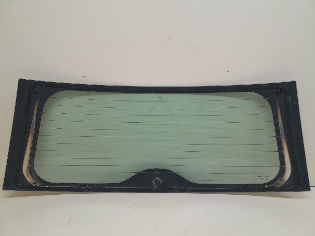 Стекло заднее Ford Fusion (JU) 2002-2012