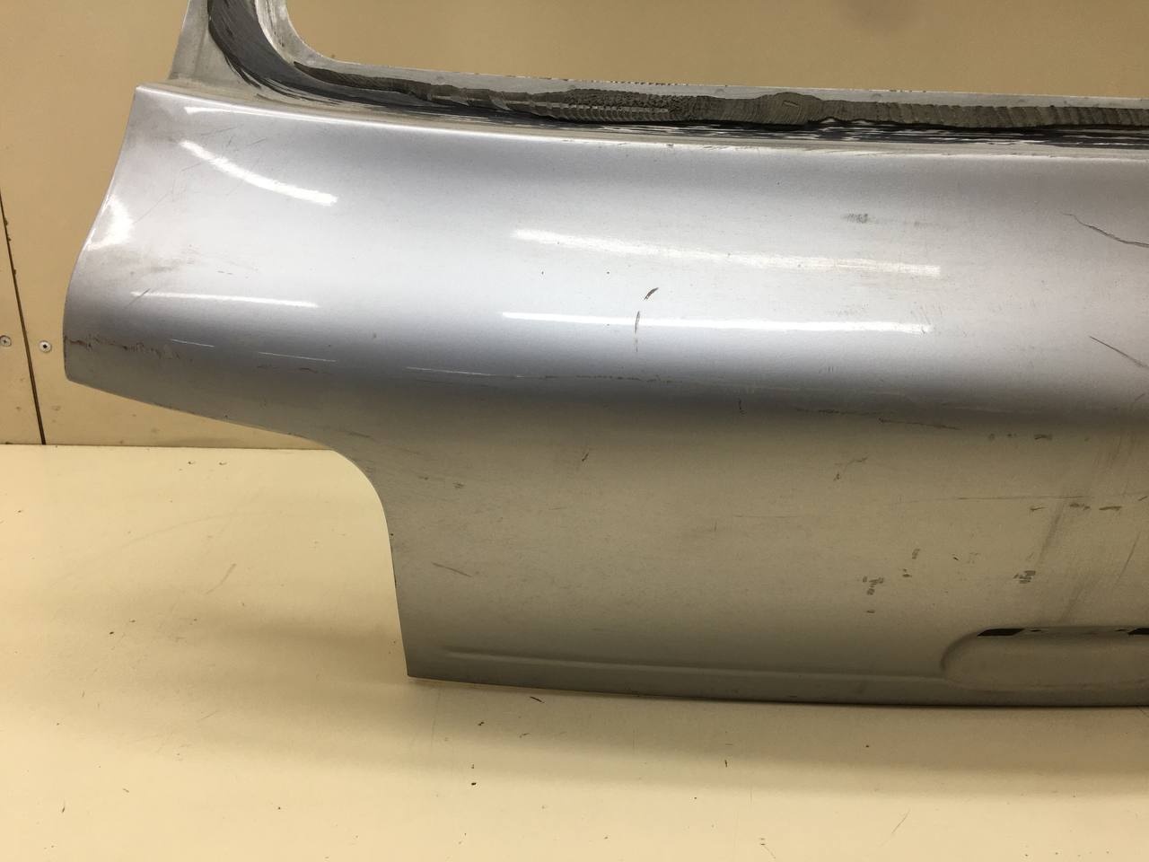 Дверь багажника Subaru Impreza (G10) 1996-2000