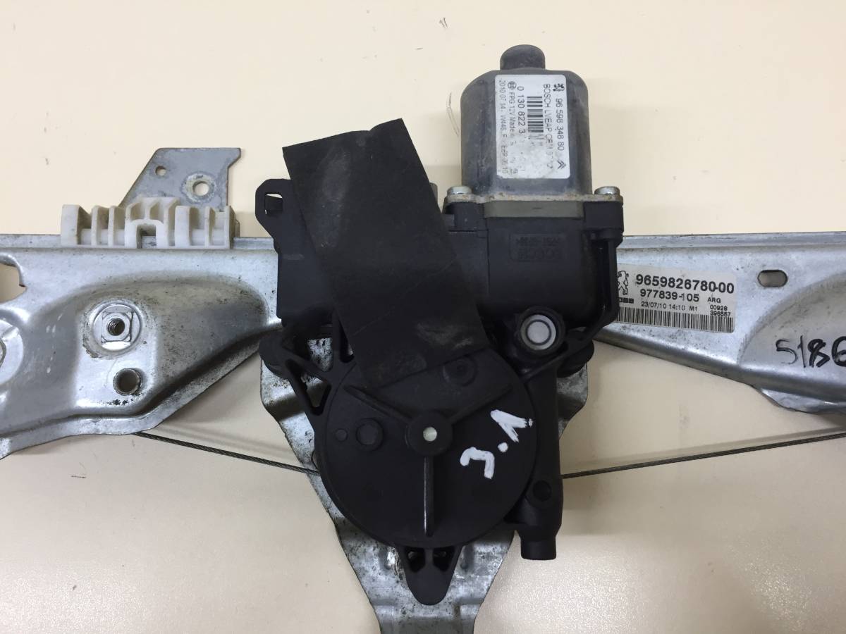 Стеклоподъемник электр. задний левый Peugeot 308 2007>