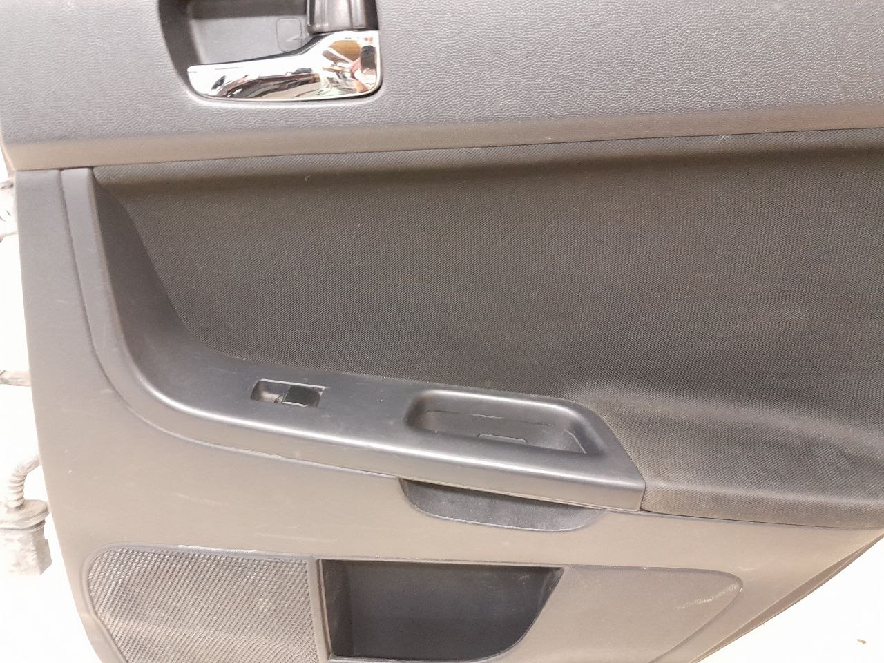 Дверь задняя правая Mitsubishi Lancer X (CX, CY) 2007> Дверь задняя правая Mitsubishi Lancer X (CX, CY) 2007>