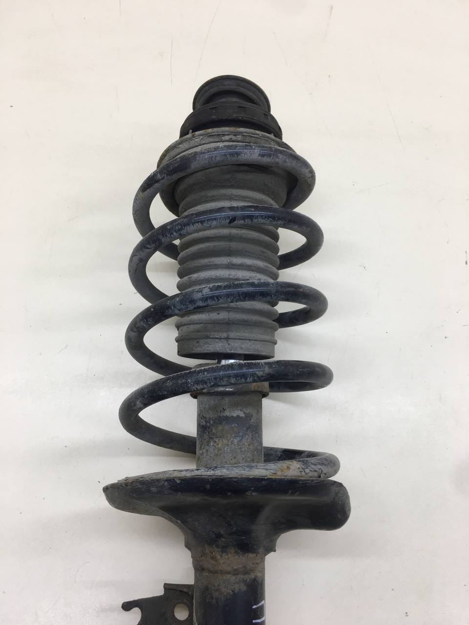 Амортизатор передний правый Chevrolet Aveo T200 2003-2008