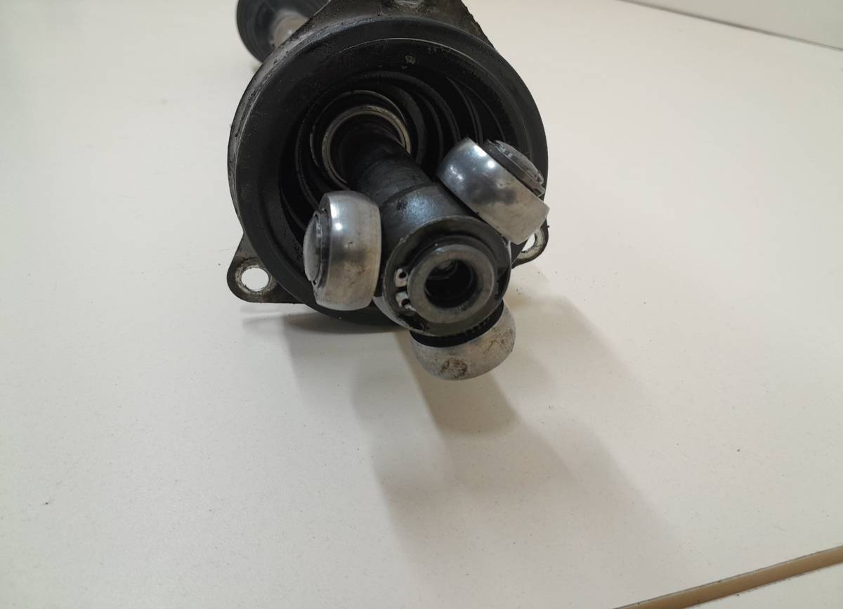 Полуось передняя левая Renault Logan (1) 2005-2014 Полуось передняя левая Renault Logan (1) 2005-2014