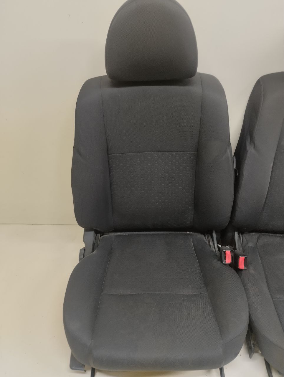 Сиденье (комплект) Nissan Almera (N16) 2000-2006 Сиденье (комплект) Nissan Almera (N16) 2000-2006
