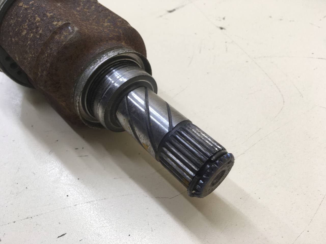 Полуось передняя правая Nissan Almera 3 (G11, G15) 2012>