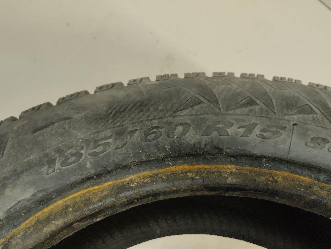 Шины к-кт R15 Зимние шипованные Pirelli Winter Carving Edge 