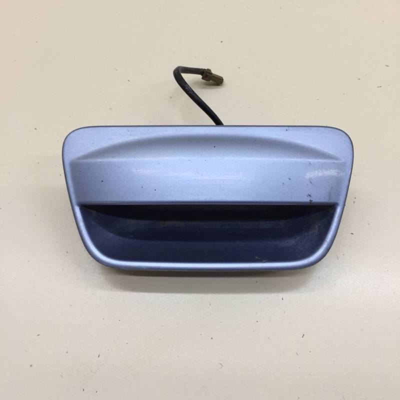 Кнопка открывания багажника Nissan Tiida (C11) 2007-2014 Кнопка открывания багажника Nissan Tiida (C11) 2007-2014