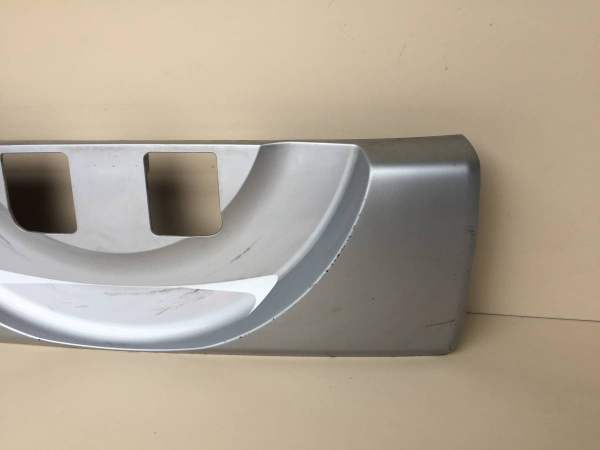 Накладка крышки багажника Honda CR-V 2002-2006