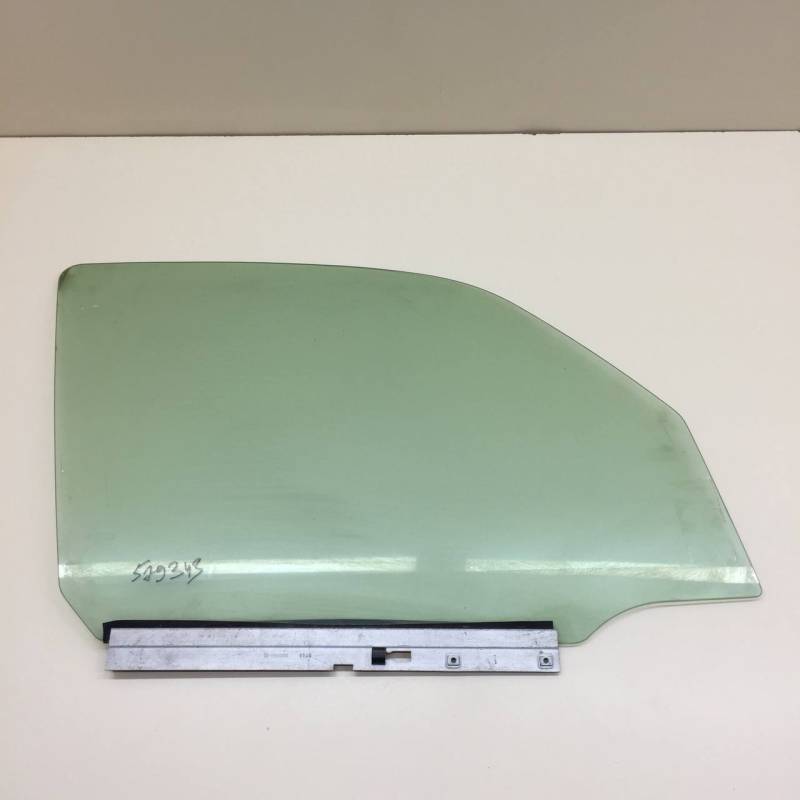 Стекло двери передней правой Opel Meriva 2003-2010