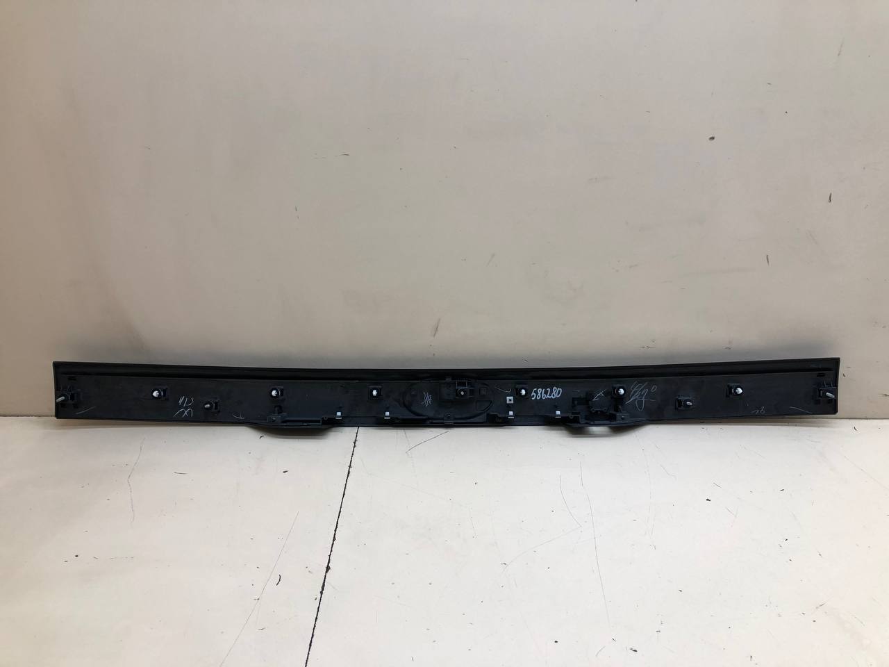 Накладка двери багажника Subaru Forester (SH/S12) 2007-2013