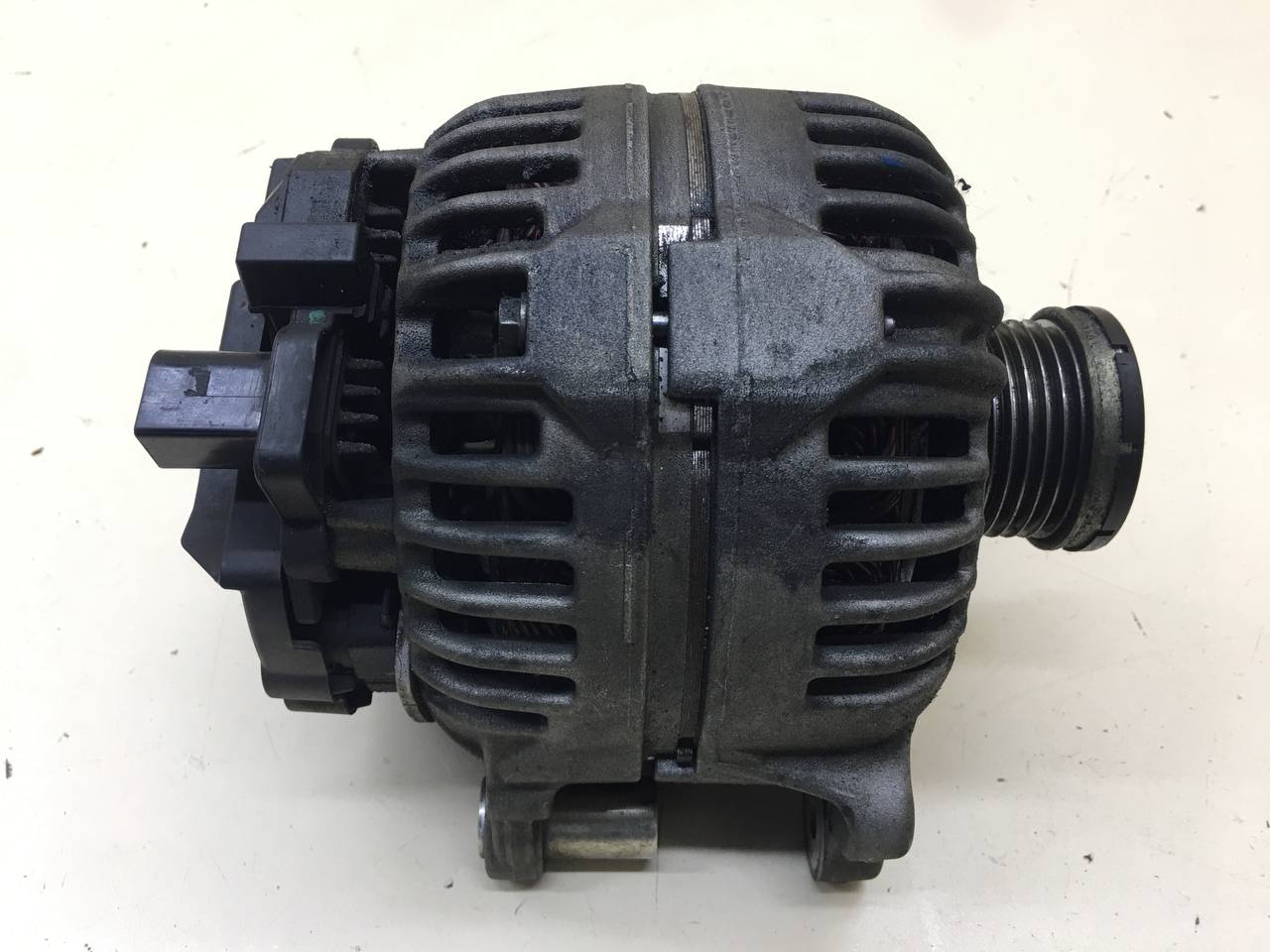 Генератор Volkswagen Jetta (A6) 2010-2019 Генератор Volkswagen Jetta (A6) 2010-2019