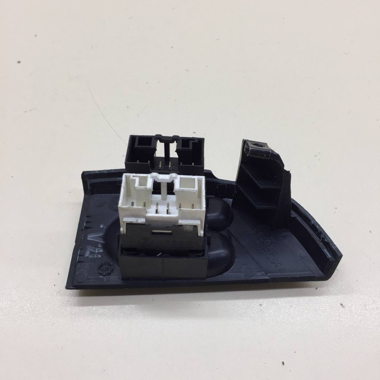 Блок управления стеклоподъемниками Fiat Albea 2002-2012